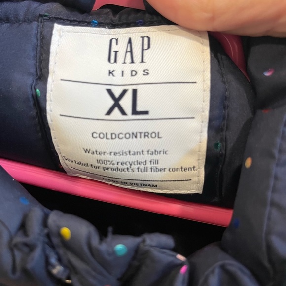 Girls navy puffer vest by Gap, Size XL - Picture 3 of 9